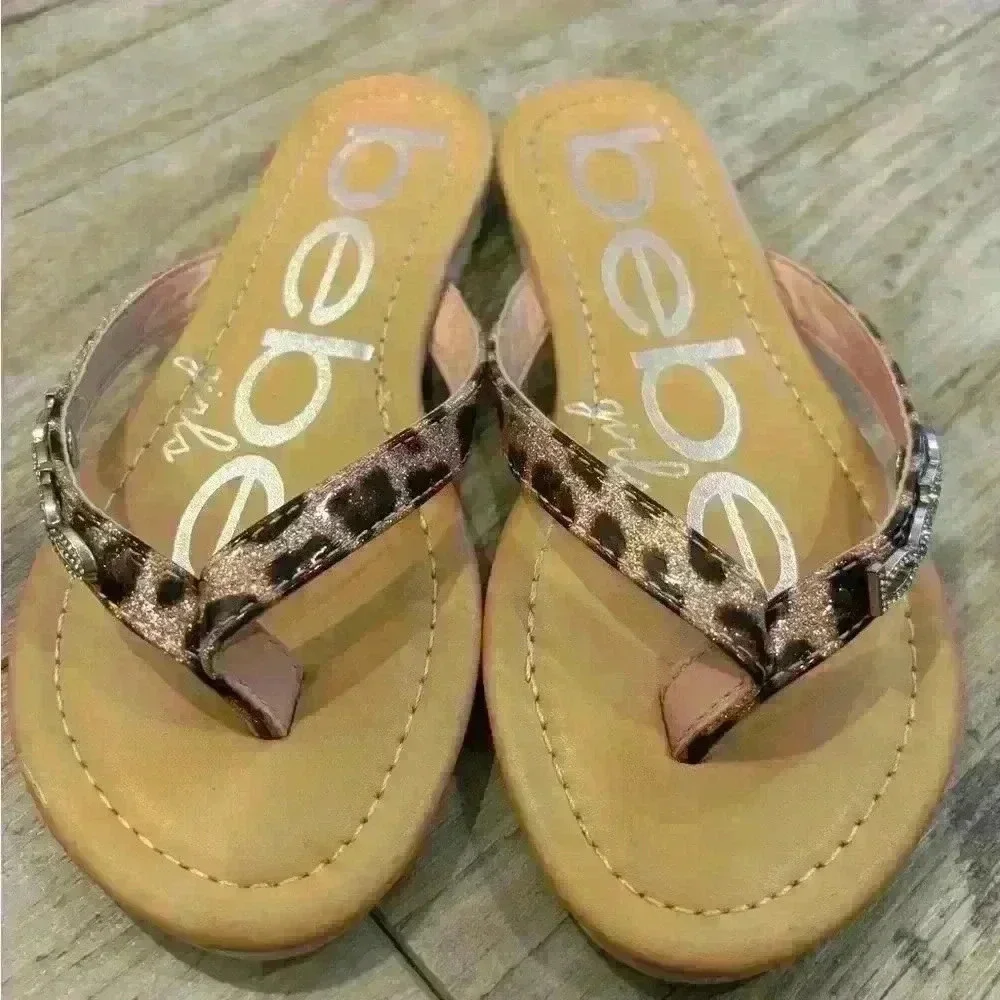 Bebe girls leopard print flip flops size 13